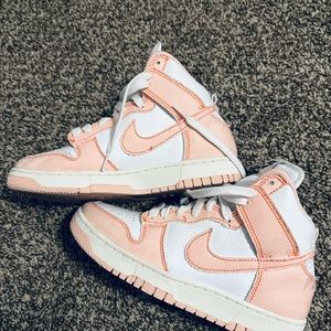 Peach Nike Dunks